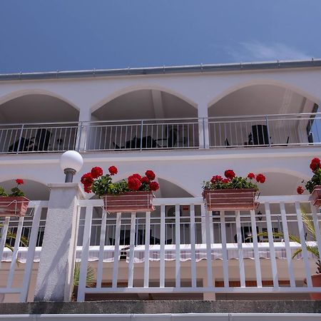 Apartments Ursula Gradac  Exteriér fotografie